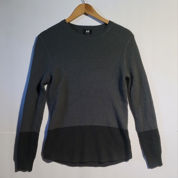 H&M Men's Charcoal and Black Crewneck Sweater - Picture 1 of 7